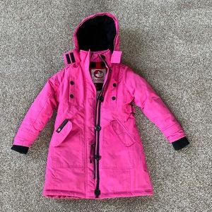Canada Weather girls insulted jacket